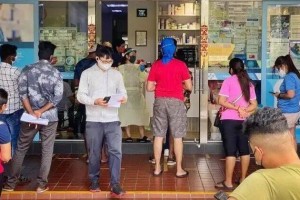 新冠比较高峰重症日增近1万-新冠肺炎比较高感染人数