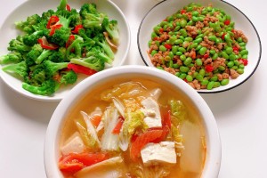 昨日确诊增1251例,昨日新增确诊病例15例