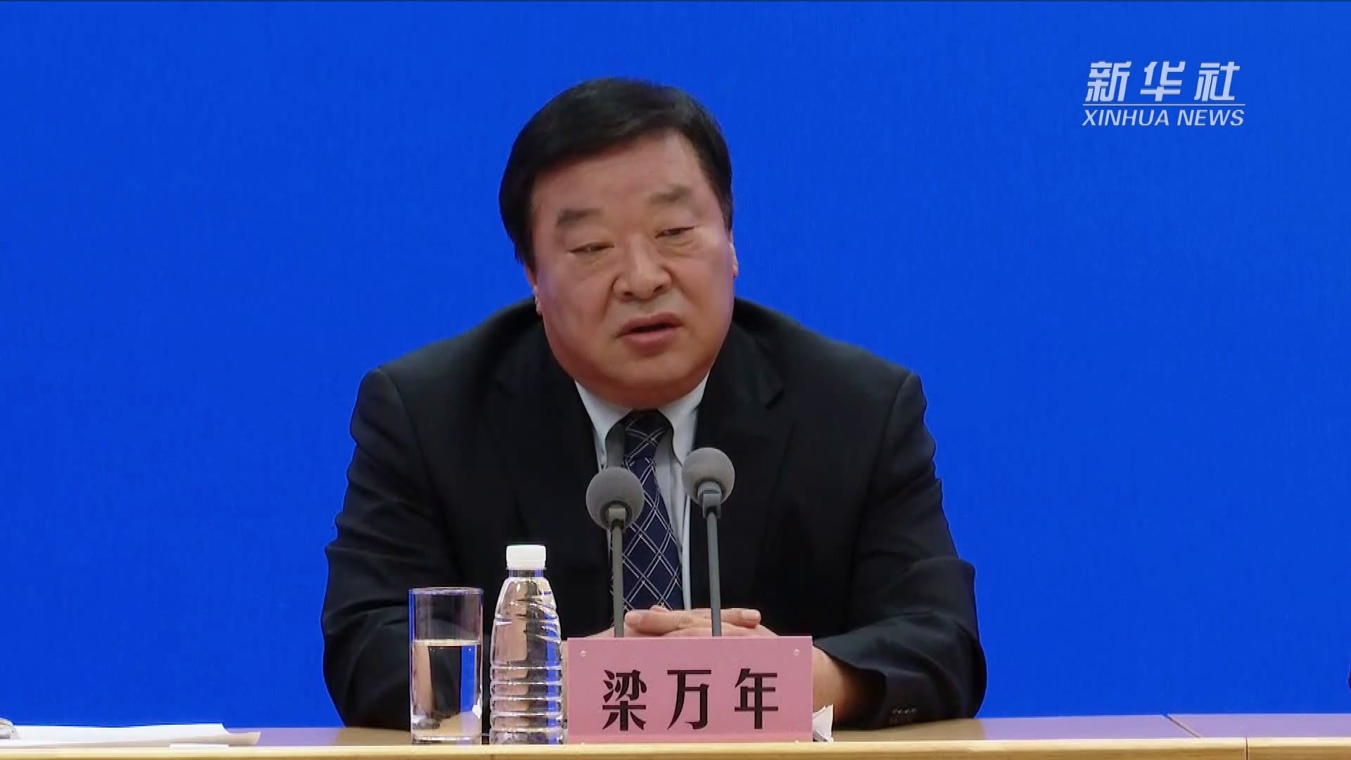 多地取消查48小时核酸专家:非躺平,取消持48小时核酸检测-第1张图片