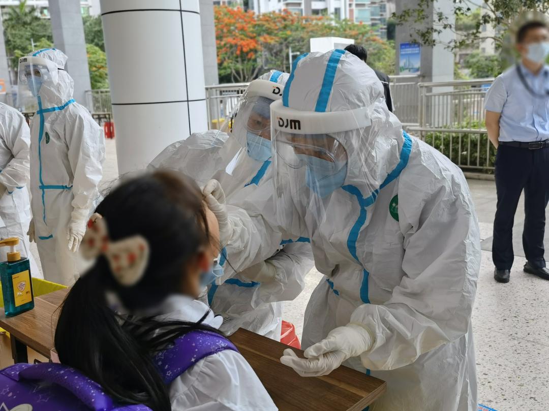 「北京服装店传播链已有17人感染」〃北京服装厂地址及电话-第3张图片