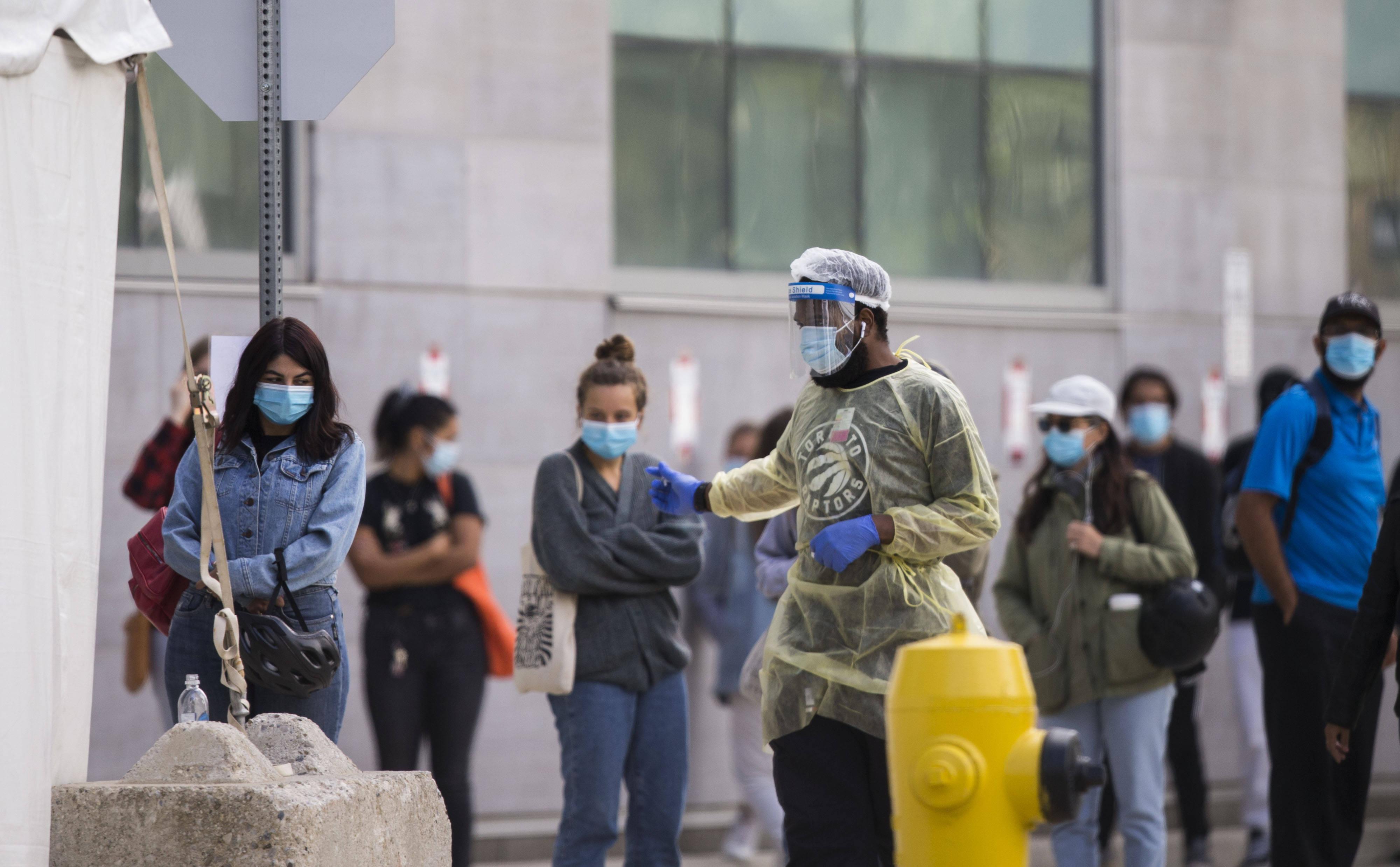 【美国确诊病例超过141万/美国确诊病例超过141万例】-第1张图片
